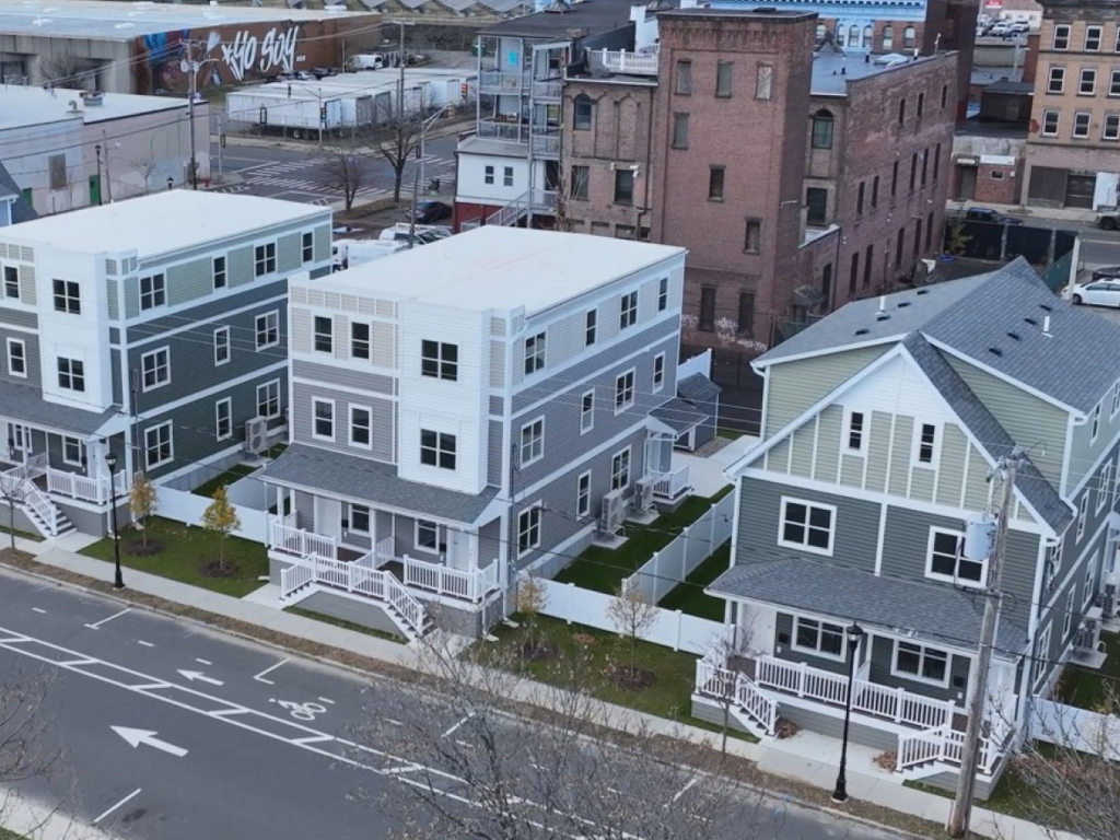 Customization of Holyoke - Main Image